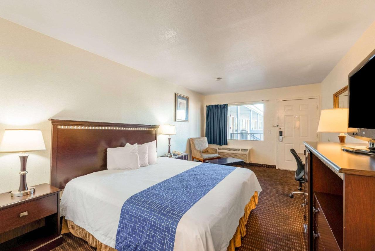 Rodeway Inn Phoenix North I-17 Eksteriør bilde